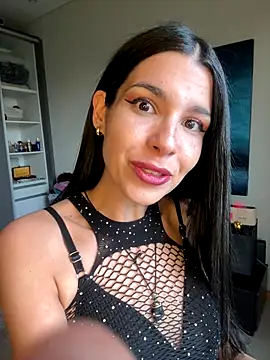 IaraStone online show from 09/13/25, 09:36