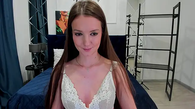 LoraSunnyy online show from 05/04/26, 08:32