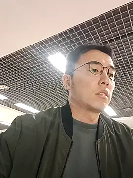 Snapshot of nnnnnan9527 chatting on 09/24/25, 03:43 nnnnnan9527 online show from 09/24/25, 03:43