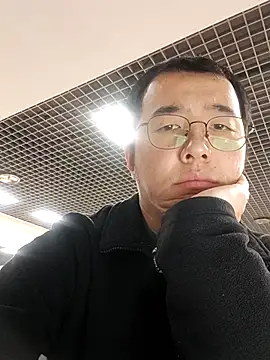 nnnnnan9527 online show from 03/04/26, 07:25
