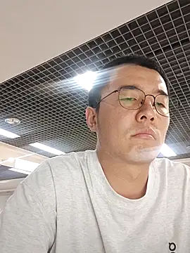 nnnnnan9527 online show from 05/11/26, 06:52