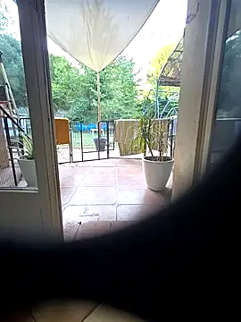 Snapshot of justeadeux chatting on 09/21/25, 07:21 justeadeux online show from 09/21/25, 07:21