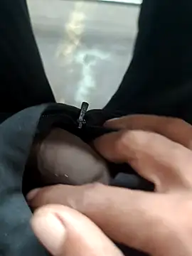 Snapshot of Mr_xxx007@xh chatting on 09/19/25, 03:08 Mr xxx007xh online show from 09/19/25, 03:08