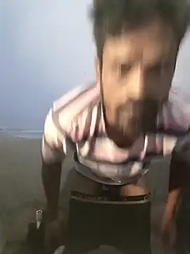 Snapshot of Mr_xxx007@xh chatting on 10/23/25, 03:06 Mr xxx007xh online show from 10/23/25, 03:06