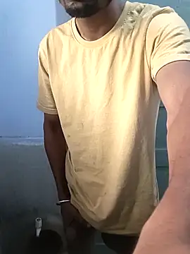 Snapshot of Mr_xxx007@xh chatting on 11/03/25, 04:14 Mr xxx007xh online show from 11/03/25, 04:14