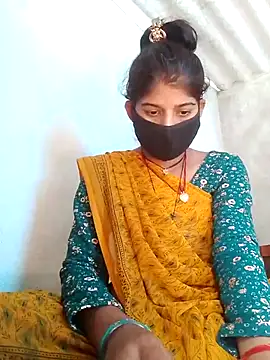 Snapshot of Maya5656 chatting on 10/07/25, 08:22 Maya5656 online show from 10/07/25, 08:22