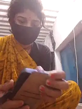 Snapshot of Maya5656 chatting on 11/24/25, 09:25 Maya5656 online show from 11/24/25, 09:25