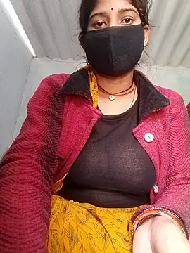 Snapshot of Maya5656 chatting on 11/28/25, 03:53 Maya5656 online show from 11/28/25, 03:53