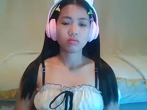 AnnewithanE online show from 09/23/25, 02:58