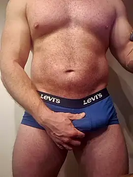 AlphaGymMale online show from 12/17/25, 01:00