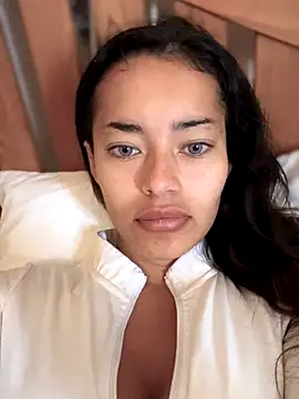 Snapshot of Risky_Workouts chatting on 10/23/25, 08:46 Risky Workouts online show from 10/23/25, 08:46