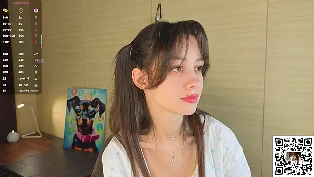 Snapshot of VineciaDestors chatting on 10/17/25, 01:57 VineciaDestors online show from 10/17/25, 01:57