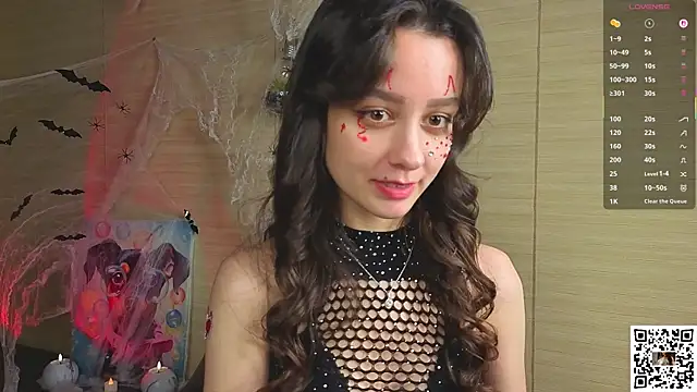 Snapshot of VineciaDestors chatting on 10/29/25, 09:16 VineciaDestors online show from 10/29/25, 09:16