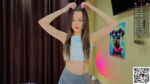 Snapshot of VineciaDestors chatting on 11/02/25, 09:28 VineciaDestors online show from 11/02/25, 09:28