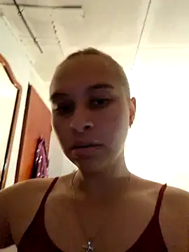 Snapshot of Siennalust1 chatting on 09/27/25, 12:26 Siennalust1 online show from 09/27/25, 12:26