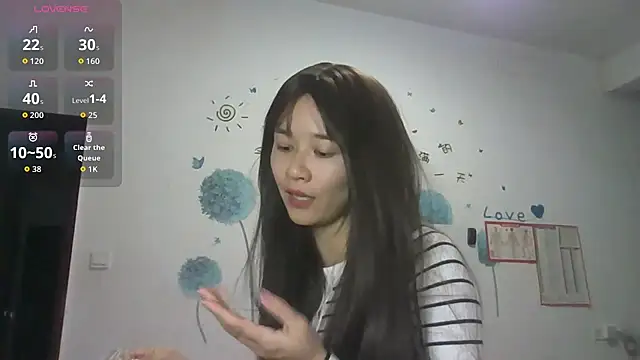 Snapshot of Monice1314 chatting on 10/26/25, 01:39 Monice1314 online show from 10/26/25, 01:39