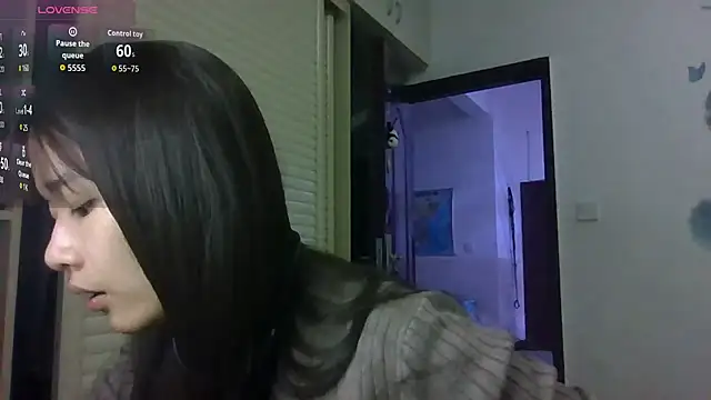 Snapshot of Monice1314 chatting on 10/27/25, 11:58 Monice1314 online show from 10/27/25, 11:58