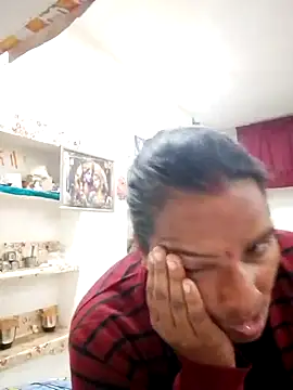 Suhani hot12 online show from 01/06/26, 01:42