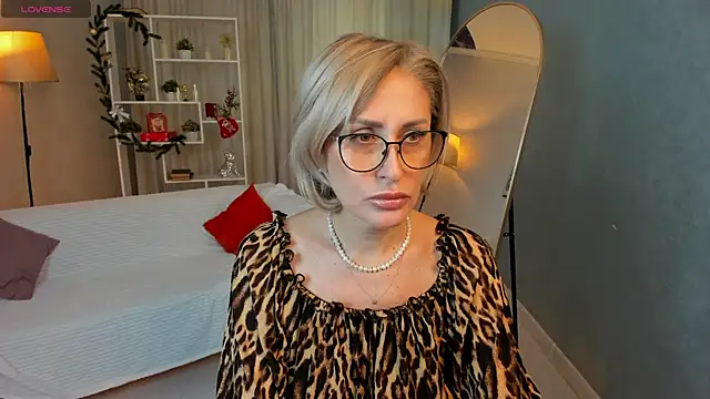 PamellaMurphy online show from 12/20/25, 04:30