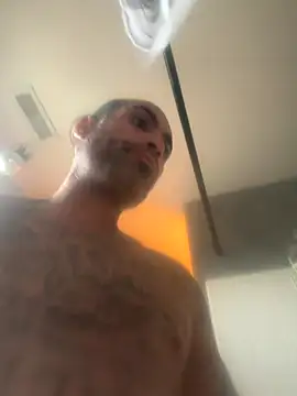 Snapshot of Fine10ne chatting on 11/30/25, 09:41 Fine10ne online show from 11/30/25, 09:41