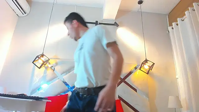 Eross Santy online show from 04/07/26, 08:31