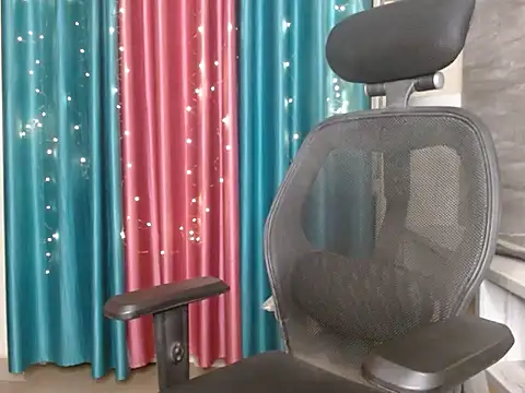 Your candy 47 online show from 11/29/25, 03:26