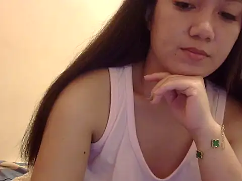 Lovelyclaya online show from 11/14/25, 12:26