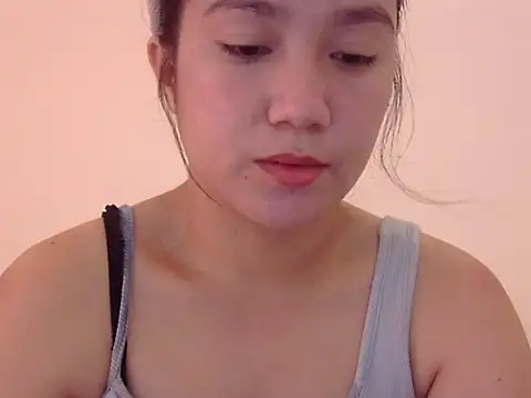 Lovelyclaya online show from 03/06/26, 12:18