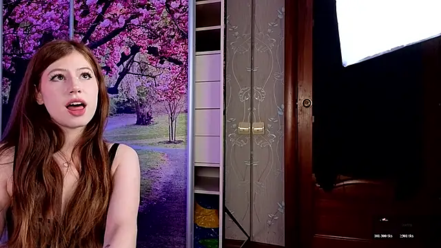 Snapshot of CarolaineMyers chatting on 05/25/26, 04:51 CarolaineMyers online show from 05/25/26, 04:51