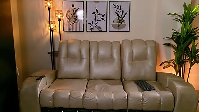 Violeta Foxz online show from 11/01/25, 07:16