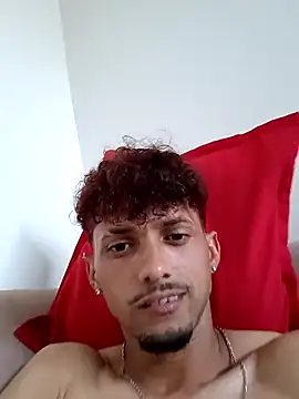 Snapshot of LPdusexo chatting on 11/10/25, 07:46 LPdusexo online show from 11/10/25, 07:46