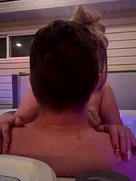 Snapshot of Petite_Blonde_Barbie chatting on 10/14/25, 12:06 Petite Blonde Barbie online show from 10/14/25, 12:06