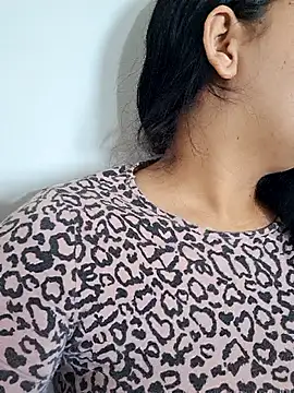 Alessandraa- online show from 10/08/25, 09:23