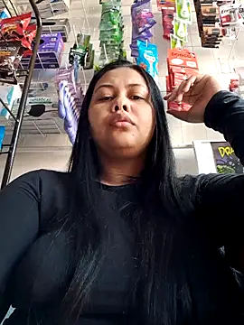 Alessandraa- online show from 10/23/25, 03:11