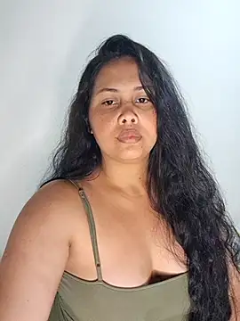Snapshot of Alessandraa- chatting on 07/01/26, 02:35 Alessandraa- online show from 07/01/26, 02:35