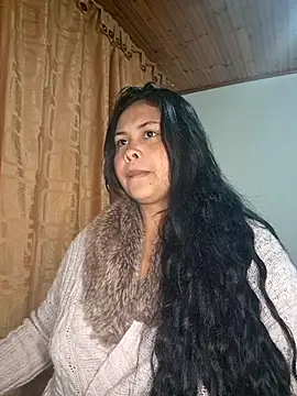Snapshot of Alessandraa- chatting on 07/10/26, 05:34 Alessandraa- online show from 07/10/26, 05:34