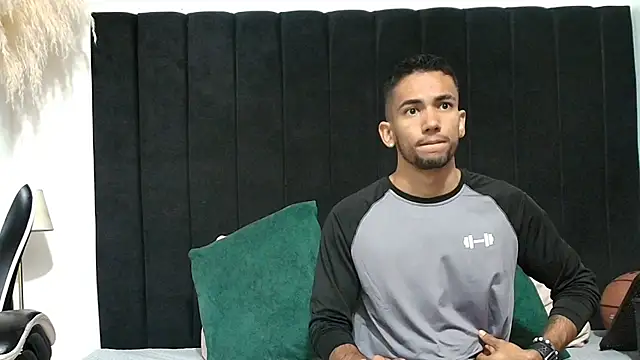 MaicolParker  online show from 07/13/26, 12:08