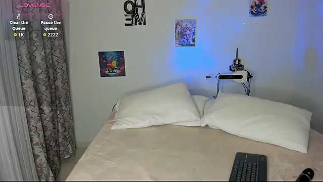 Snapshot of Natalia__Miller chatting on 11/20/25, 08:19 Natalia Miller online show from 11/20/25, 08:19