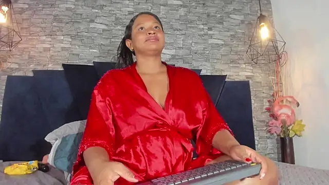 Emily Brown18 online show from 12/21/25, 04:25