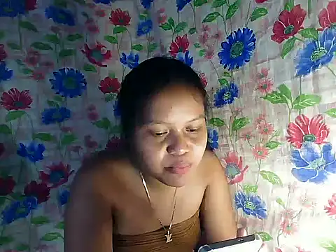 Snapshot of Exotichotpeanut-pinay chatting on 09/09/25, 02:05 Exotichotpeanut-pinay online show from 09/09/25, 02:05