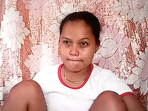 Snapshot of Exotichotpeanut-pinay chatting on 09/14/25, 02:00 Exotichotpeanut-pinay online show from 09/14/25, 02:00