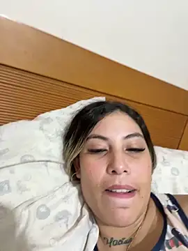 Snapshot of obedient_whore_messyy chatting on 09/17/25, 04:58 obedient whore messyy online show from 09/17/25, 04:58