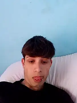 matiatr1112 online show from 11/17/25, 04:57