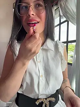 Mia salinass online show from 02/04/26, 06:03