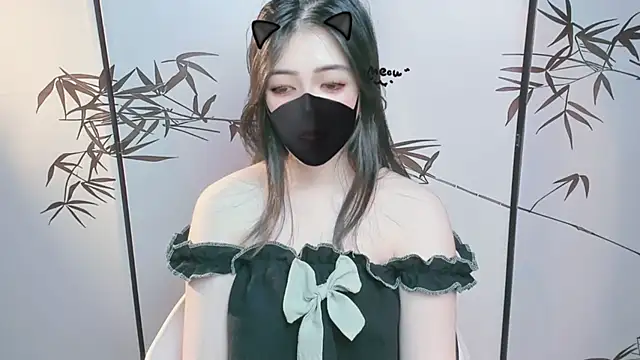 Snapshot of Sparkly_Candy chatting on 11/27/25, 09:00 Sparkly Candy online show from 11/27/25, 09:00