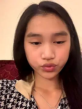 Snapshot of -Lie-06 chatting on 09/30/25, 11:26 -Lie-06 online show from 09/30/25, 11:26