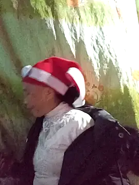 me-cute online show from 11/13/25, 01:54