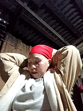 me-cute online show from 11/20/25, 01:00