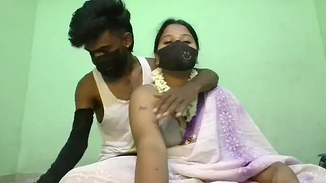 Shneeha le online show from 10/15/25, 05:02