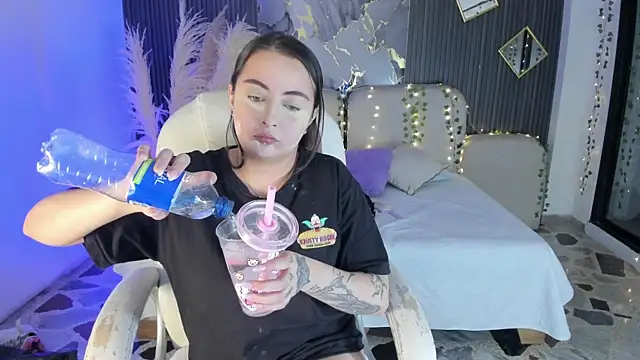 SarahCastro1  online show from 01/10/26, 04:25